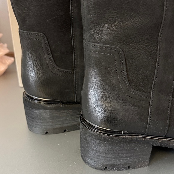 New Donald J. Pliner Black Heeled Boots Size 9 - Picture 6 of 9